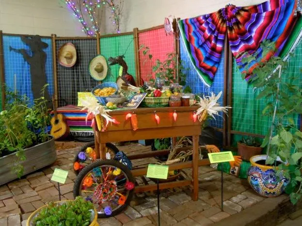 Master Gardener Information Booth at the 2015 Mendocino County Fair and Apple Show