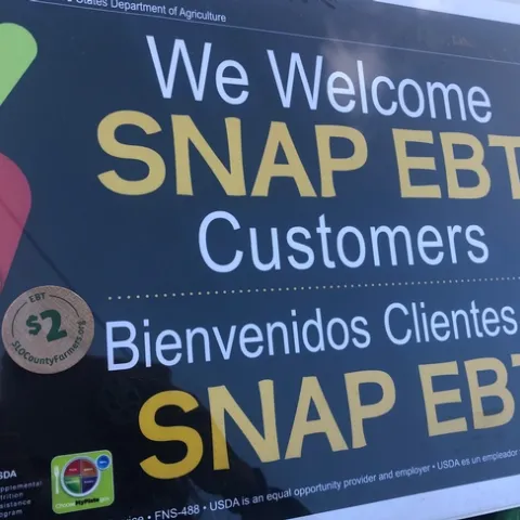 Photo of sign welcoming CalFresh customers