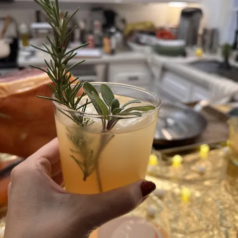 Bouquet Garni Mocktail in hand