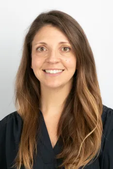 Headshot of Lauren Hale